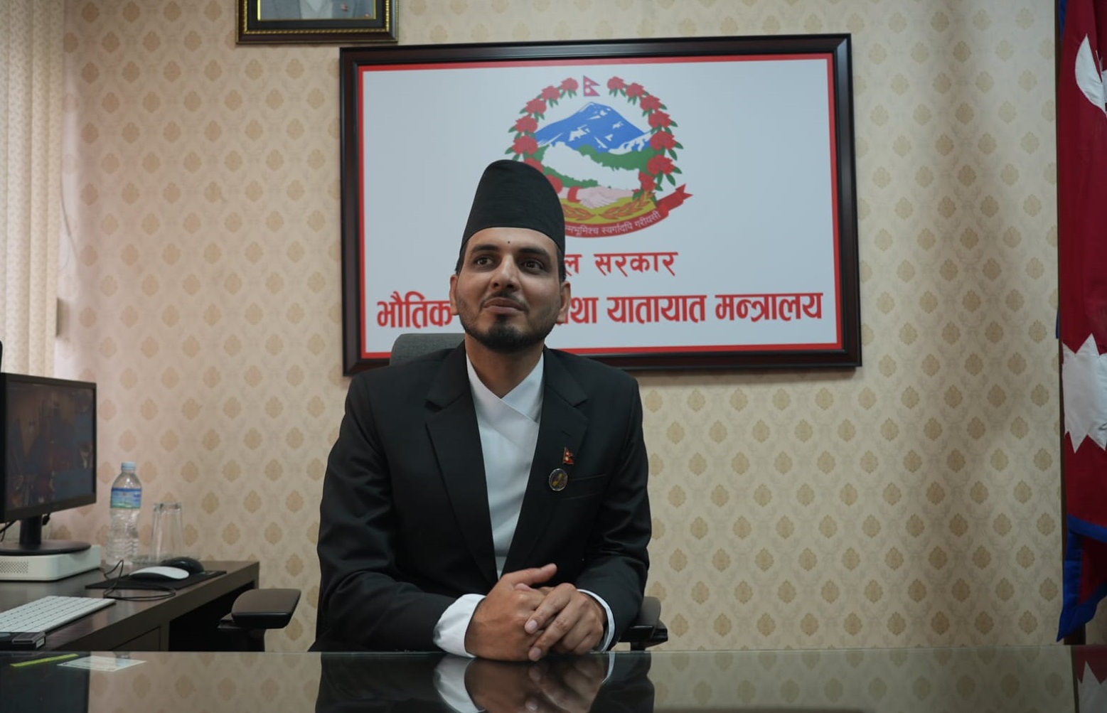 मन्त्रीको धम्कीपूर्ण अभिव्यक्तिले तरंगः ‘खुट्टा भाँचिदिनु’ आदेशको चर्को आलोचना