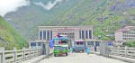 रसुवागढी नाकाबाट ४० अर्बभन्दा बढीको आयात