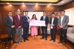 प्रभु बैंकद्वारा बाढीपीडितलाई दुई करोड ११ लाख ११ हजार १११ रुपैयाँ सहयोग