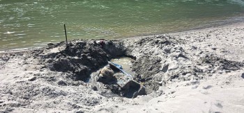 त्रिशूली नदीमा फेला परेको बसको आज पनि उत्खनन गरिने