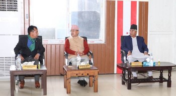 आगजनीमा परेको बीपी स्मृति भवनमा कांग्रेसको बैठक