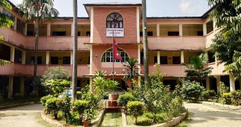दसैँ बिदामा अस्थायी इजलासबाट सेवा प्रवाह हुने