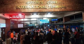 विमानस्थलमा अलपत्र परेकालाई खान र बस्नको व्यवस्था