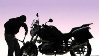 मोटरसाइकलको स्वरूप परिवर्तन गर्ने कारबाहीमा