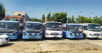 प्रयोगविहीन बन्दै करोडौँ मूल्यका नगरबस