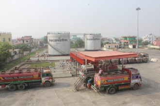 घनाबस्तीमा निगमको डिपो, स्थानीयद्वारा तत्काल स्थानान्तरणको माग