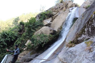 चिप्ले झरनाबाट खसेर बेपत्ता भएका युवकको शव फेला