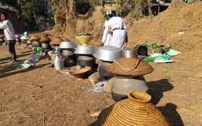 माघीको रौनक: थारू बस्तीमा ढिक्री बनाउने चटारो