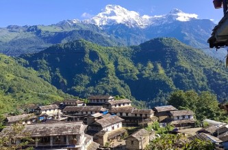 पर्यटक लोभ्याइरहने घान्द्रुक, गुरुङ समुदायको जीवन्त सङ्ग्रहालय