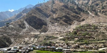 पहिरोको जोखिममा दलित बस्ती