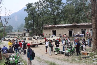मङ्गलाका किसानलाई कृषि औजार वितरण