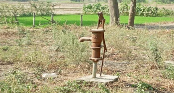 खानेपानीको चरम सङ्कटमा चुरेफेदका मेनहर्वावासी