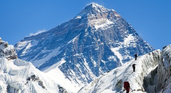 सगरमाथा आरोहण गर्ने सुरक्षित बाटो सञ्चालन हुने