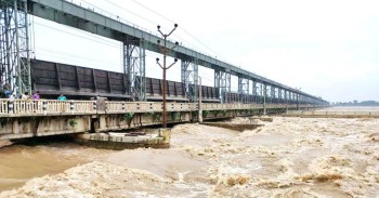 सप्तकोशी नदीमा पानीको बहाव १ लाख ७९ हजार क्युसेक