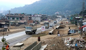 पृथ्वी राजमार्ग विस्तार : अझै करिब १०० बिजुलीका पोल सार्न बाँकी
