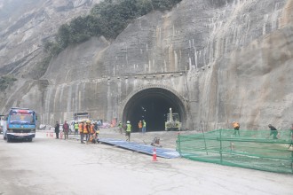 सिद्धबाबा सुरुङमार्गमा ‘इन्भर्ट’ निर्माणको काम सम्पन्न