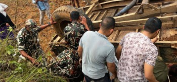 संखुवासभामा ट्याक्टर दुर्घटना : एकको मृत्यु, दुई गम्भीर घाइते