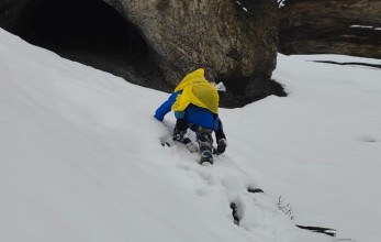 पाङ्बारी हिमालमा फसेका एक विदेशी आरोहीको उद्धार