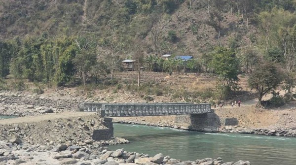 सुनकोशीको बङ्शिलाघाटमा अस्थायी बेलिब्रिज सञ्चालनमा