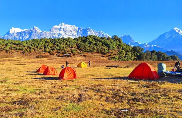 सडक नखुल्दा जलजला पुग्न पाएनन् पर्यटक