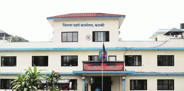 लुटपाटमा संलग्नहरुको नाम र ठेगाना उपलब्ध गराउन कास्की प्रहरीको आग्रह