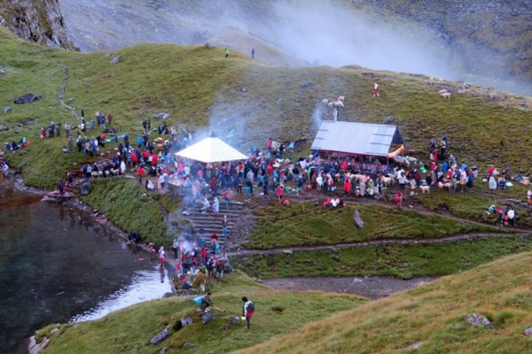 पुजारीले चिच्च्याएर बर मागिदिने ‘खयरभरानी’