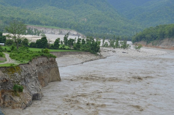 महाकालीमा बाँध निर्माण नहुँदा बस्ती जोखिममा