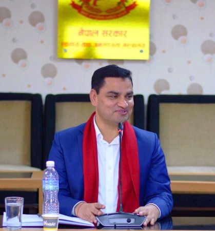 अब स्वास्थ्य बीमामार्फत बिरामीले २ लाख सुविधा पाउने