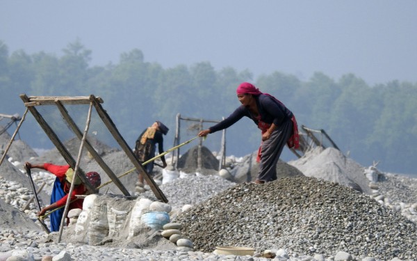 अनौपचारिक क्षेत्रका श्रमिकको सास्ती : ज्यालामा असमानता कायमै