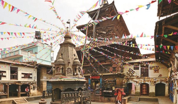 आदिनाथको मन्दिरमा मेला भर्न दुई लाख भक्तजन सहभागी