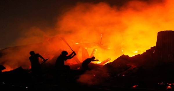 इन्डोनेसियाको राजधानीमा भीषण आगलागी,  २२ जनाको मृत्यु