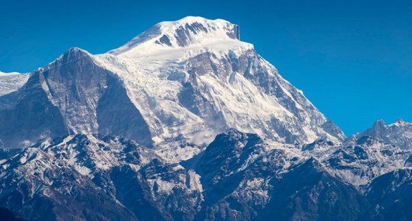 अन्नपूर्ण हिमालको आरोहण सुरु, एकै दिन ३२ आरोही चुचुरोमा