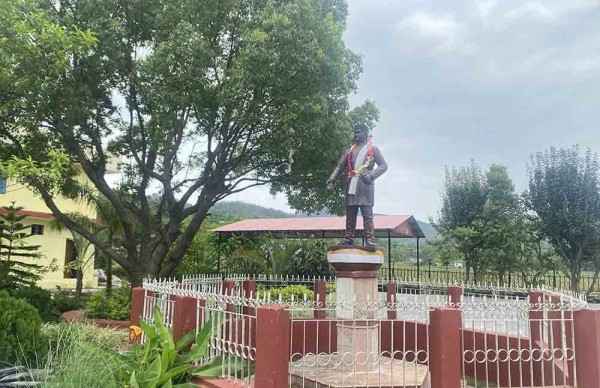 स्थानीयवासीद्वारा भानुभक्तको प्रतिमास्थल संरक्षण