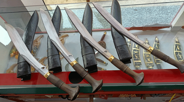 ‘भोजपुरे खुकुरी’ को मुल्य पाँच सयदेखि ५२ हजार