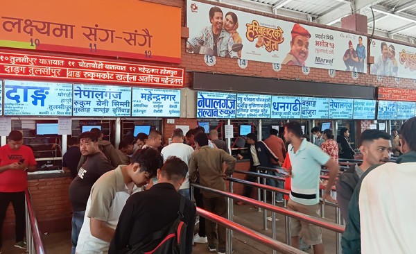 नयाँ बसपार्कमा यात्रुको घुइँचो बढ्दै, दैनिक १५ हजार बाहिरिँदै