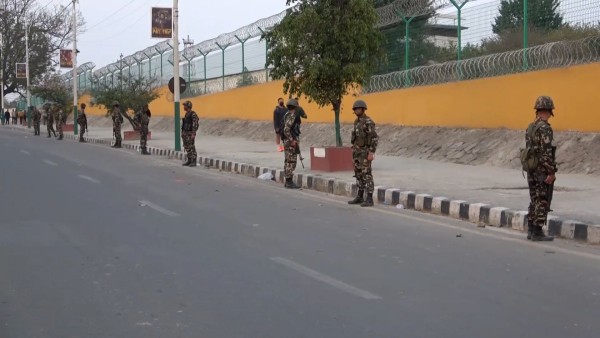 तीनकुने क्षेत्रमा जारी कर्फ्यु हट्याे