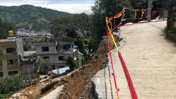 चन्द्रागिरिका तीन वडा पहिरो उच्च जोखिममा