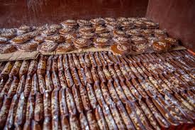 माघे सङ्क्रान्तिको रौनक : टोखामा पाँच करोडको चाकु बिक्री