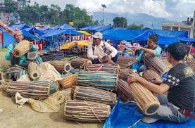 तिहार नजिकिएसँगै मादलको बिक्री बढ्दो