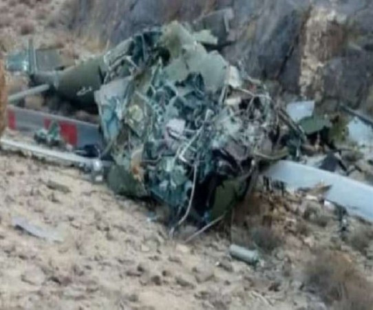 कश्मीरमा हेलिकप्टर दुर्घटना