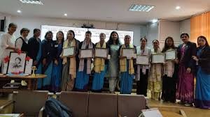 उत्कृष्ट सात विद्यालय तथा सामुदायिक नर्स सम्मानित
