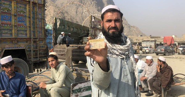 एक वर्षमा ४० लाख भन्दा बढी अफगान शरणार्थीहरू स्वदेश फिर्ता