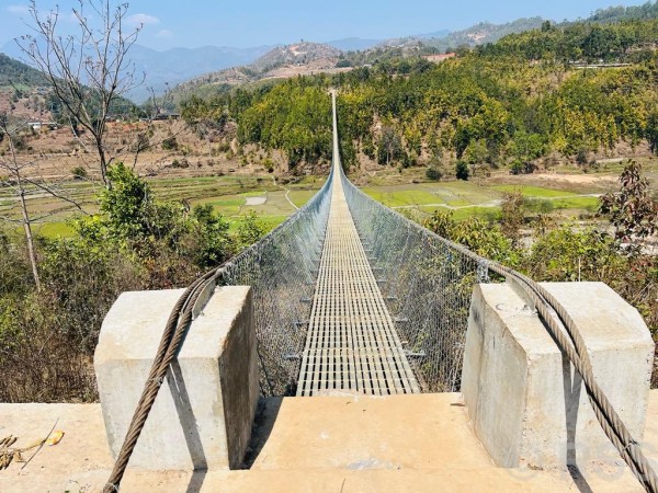 पाँच महिनाअगावै निर्माण सम्पन्न भयो झोलुङ्गे पुल