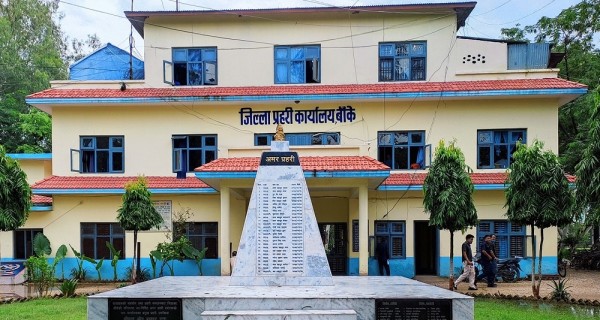 आठ लाख बढिको भन्सार छलीका सामान बरामद