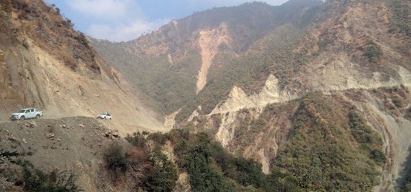 पहिराले कान्तिलोकपथ अवरुद्ध