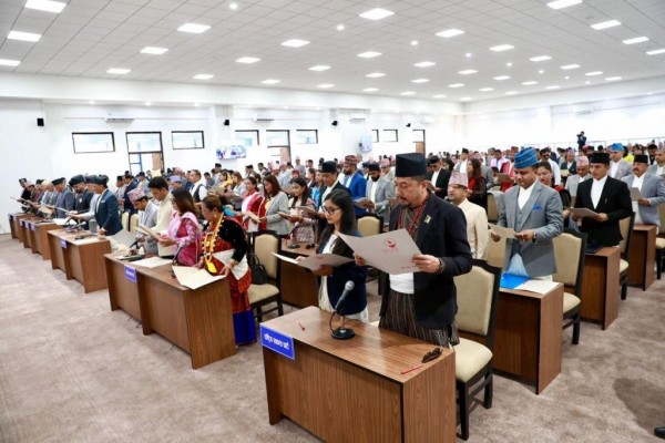 युवा सांसद भन्छन्– नयाँ पुस्ताको परिवर्तनको आकाङ्क्षा नै आफ्नो एजेण्डा