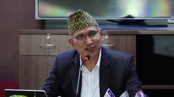 कुनै पनि बहानामा सरकार ढल्दैन : अर्थमन्त्री पौडेल