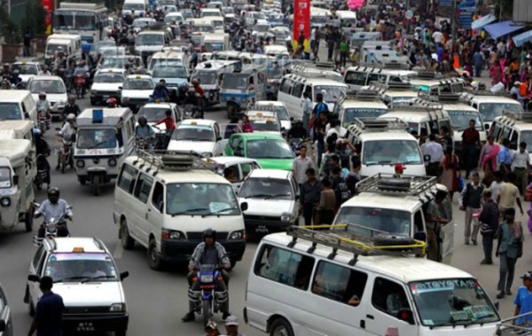 दसैँमा सार्वजनिक यातायात र उपभोग्य वस्तुको आपूर्ति व्यवस्था प्रभावकारी बनाउन निर्देशन