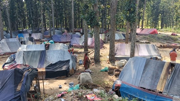 रातिमा मदिरा खाएर बाहिरका व्यक्तिहरु बस्तीमा पस्न थालेपछि राउटे समुदायले मागे सुरक्षा