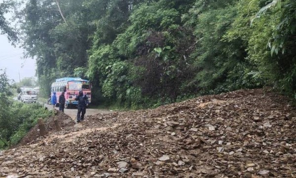 सिद्धिचरण लोकमार्ग अवरुद्ध